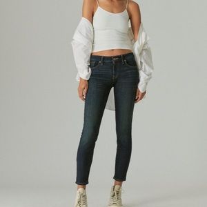🎉HP🎉Lucky Brand Lolita Skinny Jean